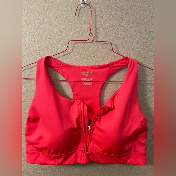 Women's pink Sports Bra - Picture 2 of 3